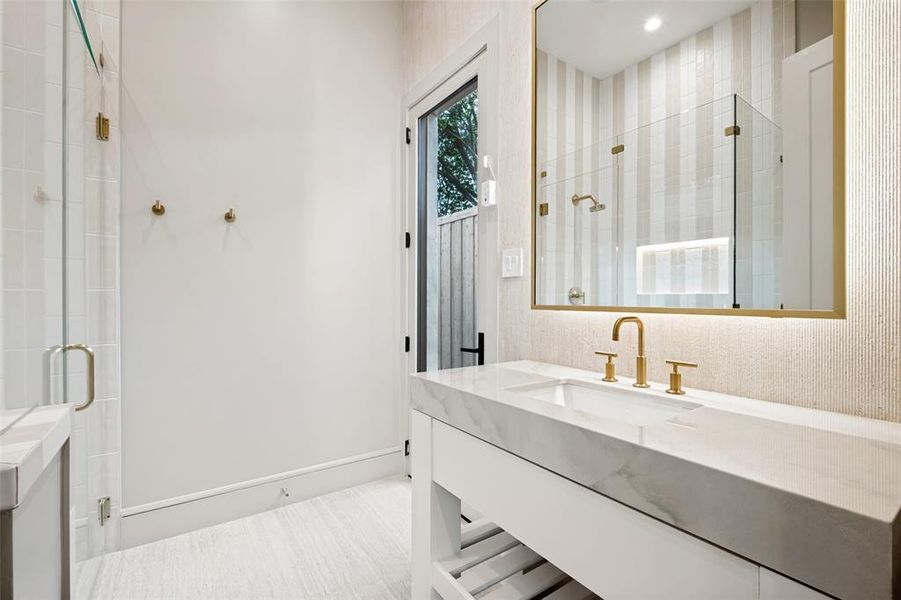 Furnished interior view inside a new home in , Dallas (Image 4).