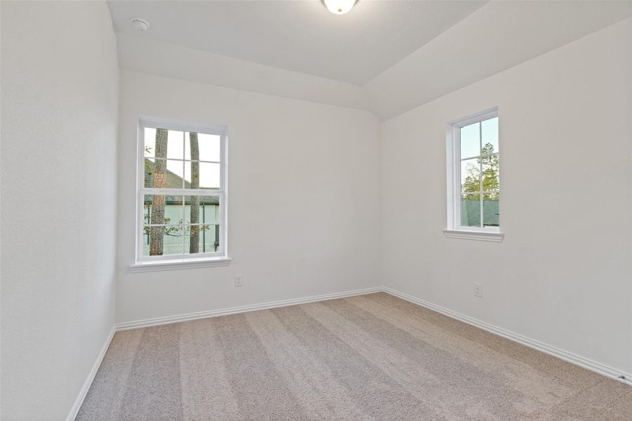 Spacious, unfurnished interior of a new home in The Woodlands Hills, Willis (Image 27).