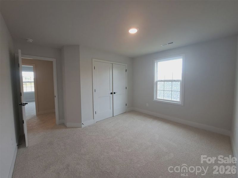 Spacious, unfurnished interior of a new home in Kerns Ridge, Salisbury (Image 17).