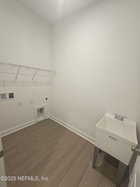 Spacious, unfurnished interior of a new home in , St. Johns (Image 21).