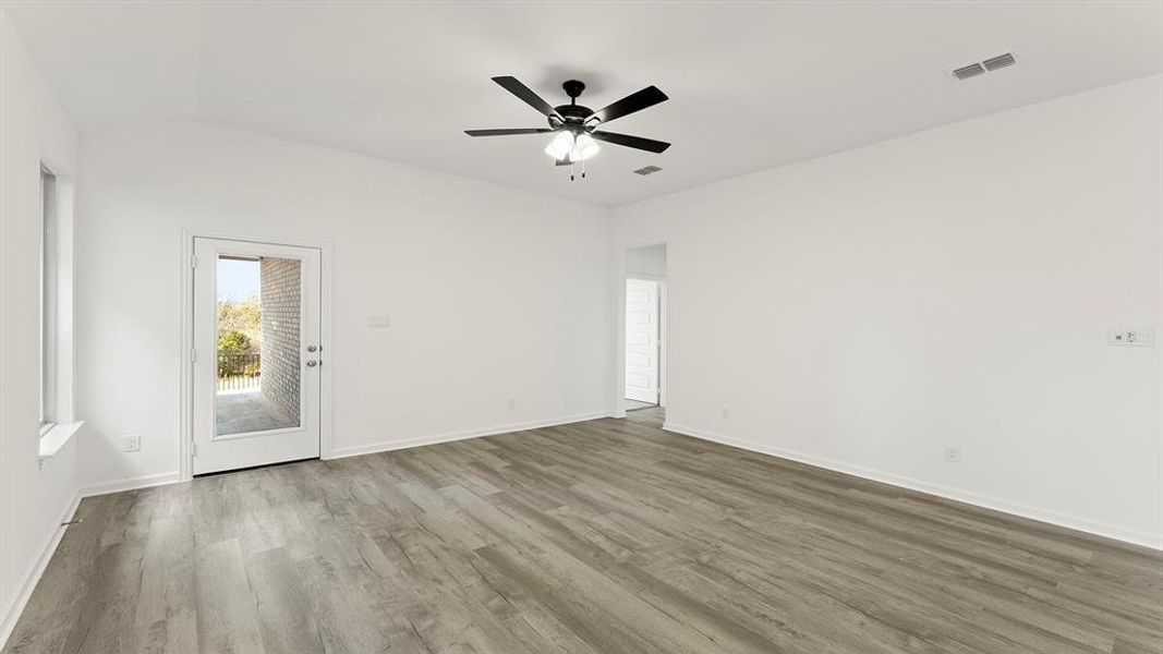 16. 1662 Gracehill - Family (2)