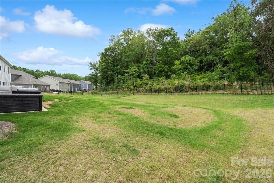 Natural landscape and outdoor views near Sanders Ridge in Troutman (Image 38).