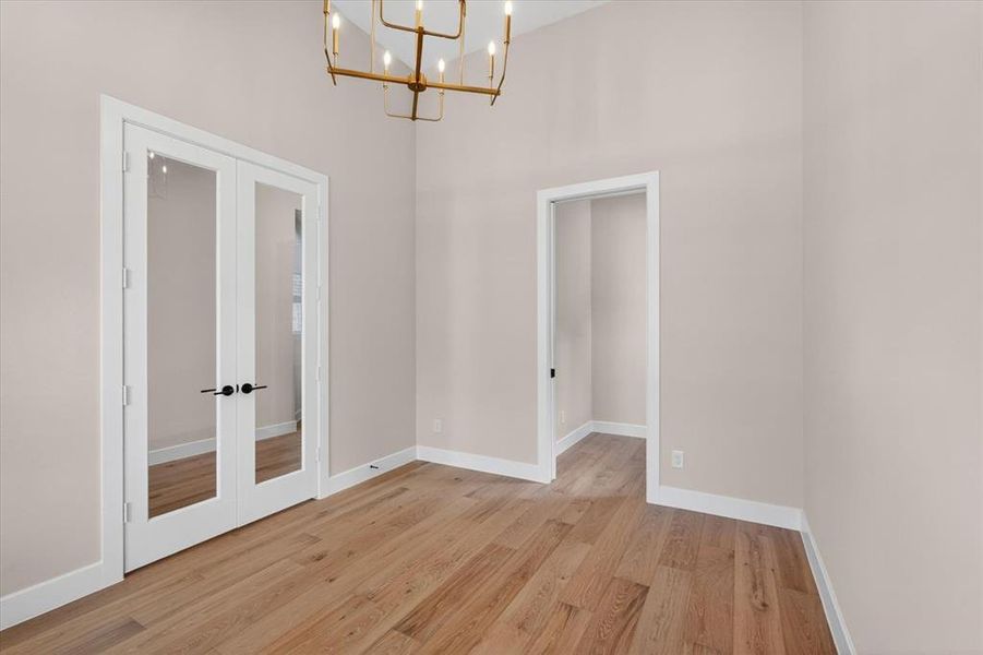 Spacious, unfurnished interior of a new home in Mustang Lakes, Celina (Image 27).