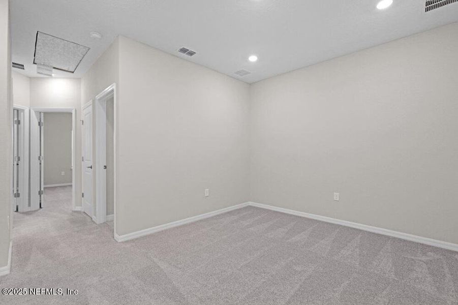Spacious, unfurnished interior of a new home in , St. Augustine (Image 13).