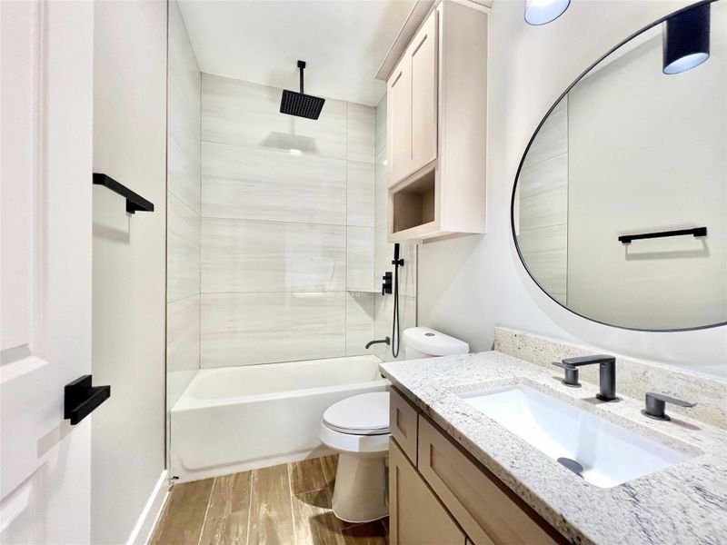 Furnished interior view inside a new home in , Santa Fe (Image 6).