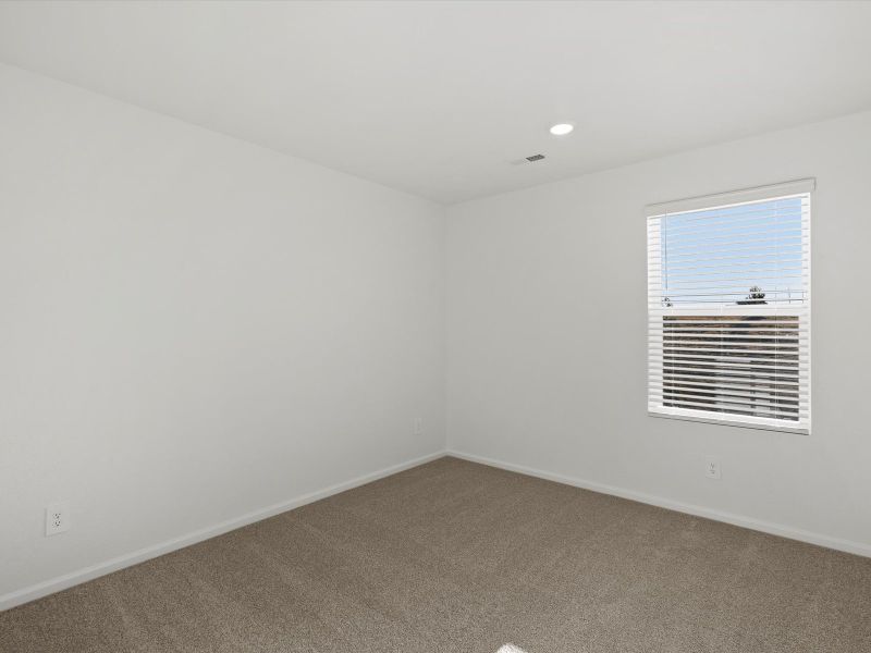 Spacious, unfurnished interior of a new home in Meridian Ranch, Peyton (Image 15).