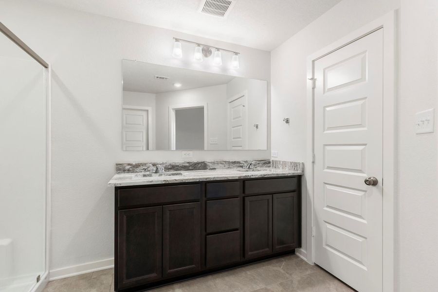 Furnished interior view inside a new home in , Huntsville (Image 15).