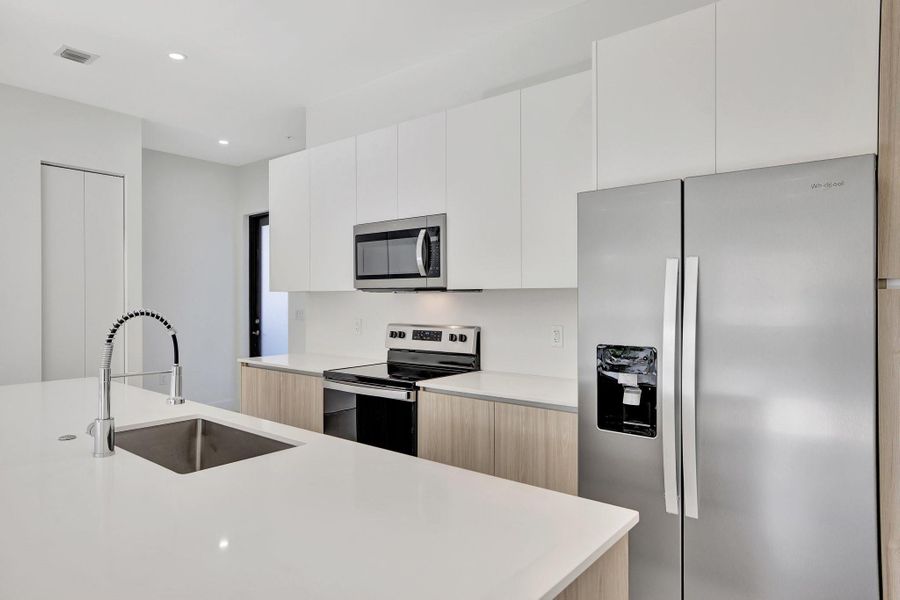 Furnished interior view inside a new home in , Oakland Park (Image 4).
