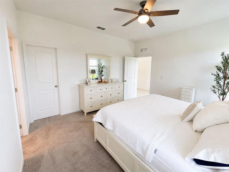 Furnished interior view inside a new home in , Groveland (Image 5).