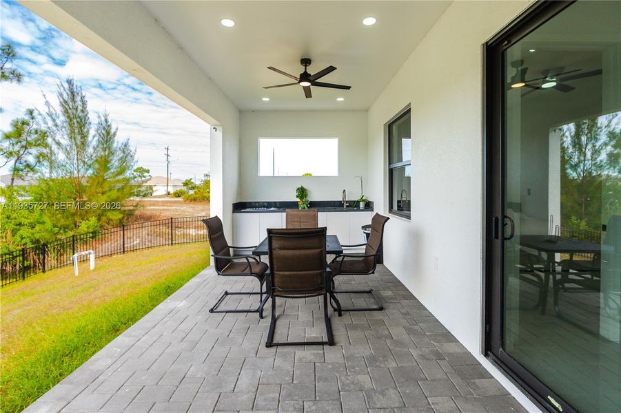 Exterior details and patio area of a home in , Cape Coral (Image 27).