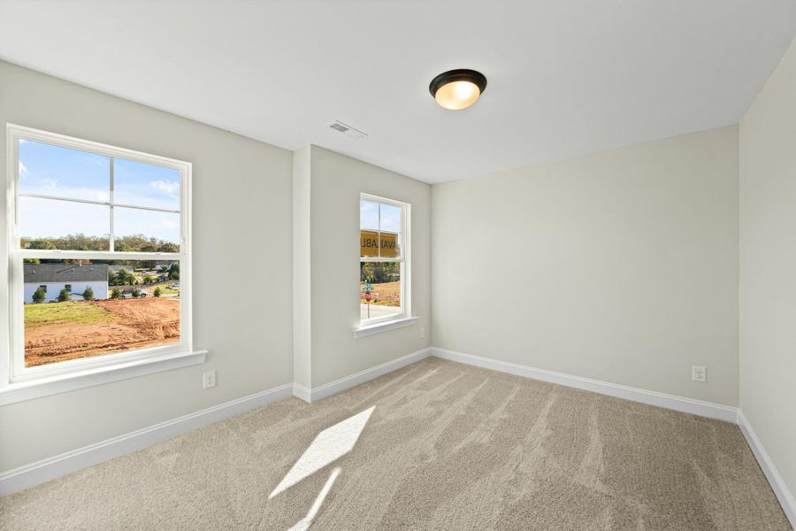 Spacious, unfurnished interior of a new home in Pisgah Park, Kernersville (Image 33).