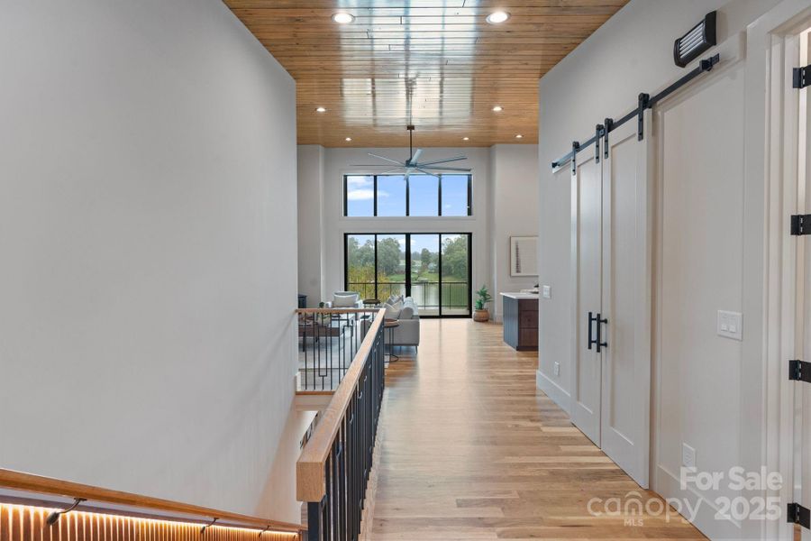 Welcome to your waterfront retreat! Welcome to your waterfront retreat!