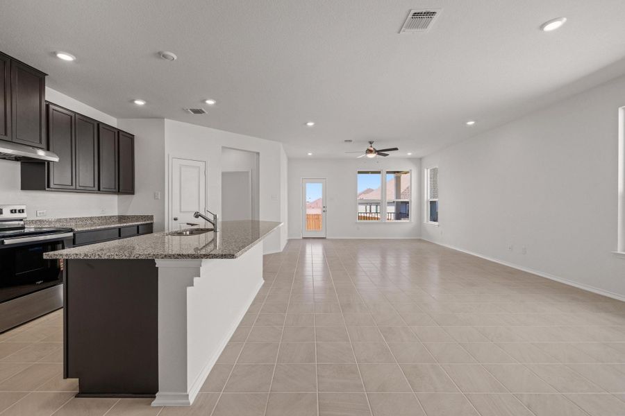 Image 23 of a home in Sonterra - Cool Water.