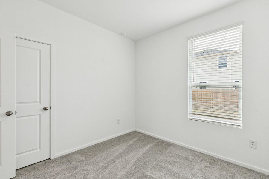 Spacious, unfurnished interior of a new home in Windcress, Cove (Image 26).