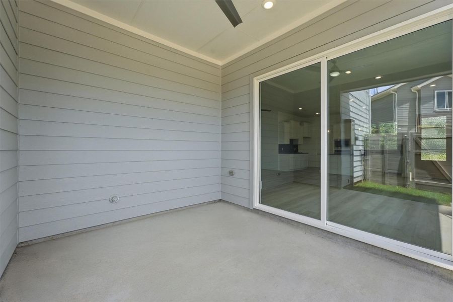 Exterior details and patio area of a home in , Montgomery (Image 3).