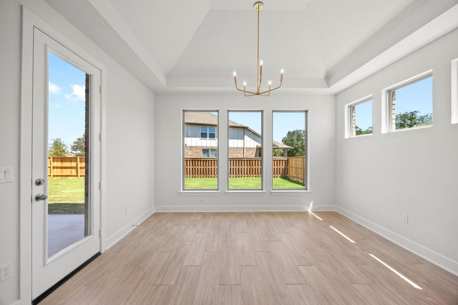 Spacious, unfurnished interior of a new home in Parmer Ranch, Georgetown (Image 29).