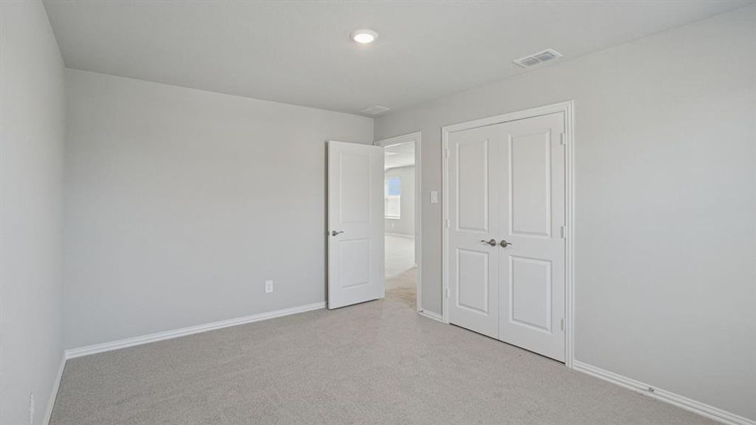 Photo is not of the actual home, but is an inspirational photo of builder’s model home and may depict options, furnishings, and/or decorator features that are not included. Photo is not of the actual home, but is an inspirational photo of builder’s model home and may depict options, furnishings, and/or decorator features that are not included.