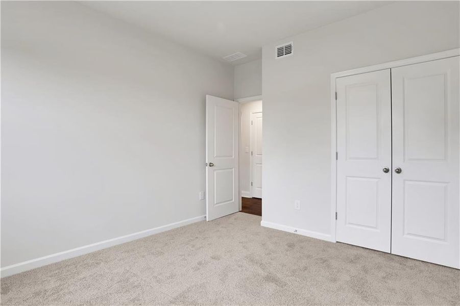 Spacious, unfurnished interior of a new home in Towne Village at Suwanee Dam, Sugar Hill (Image 29). Spacious, unfurnished interior of a new home in Towne Village at Suwanee Dam, Sugar Hill (Image 29).