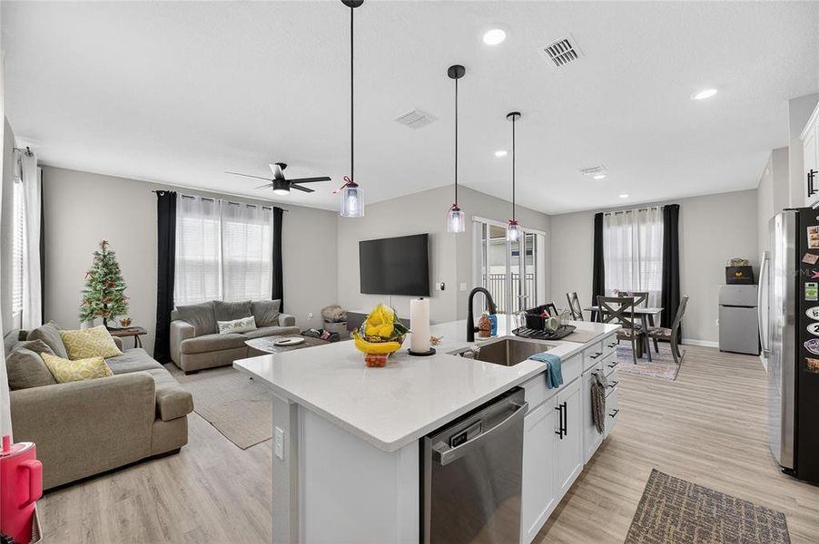 Furnished interior view inside a new home in , Apollo Beach (Image 19).