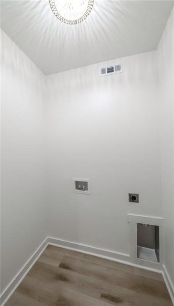 Spacious, unfurnished interior of a new home in , Bremen (Image 41).
