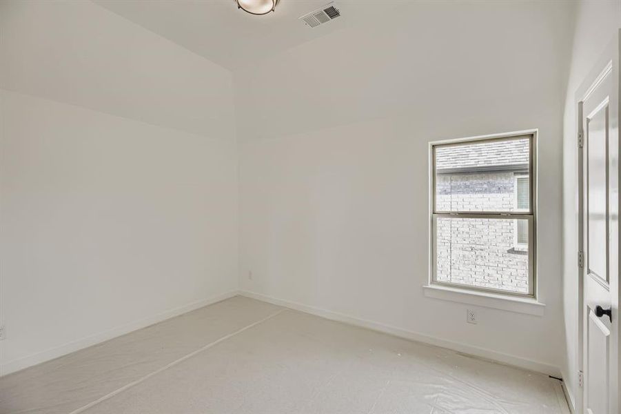 Empty room featuring baseboards Empty room featuring baseboards