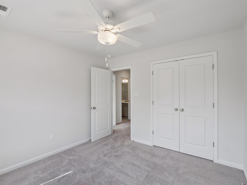 Spacious, unfurnished interior of a new home in Central Creek, Goose Creek (Image 22).