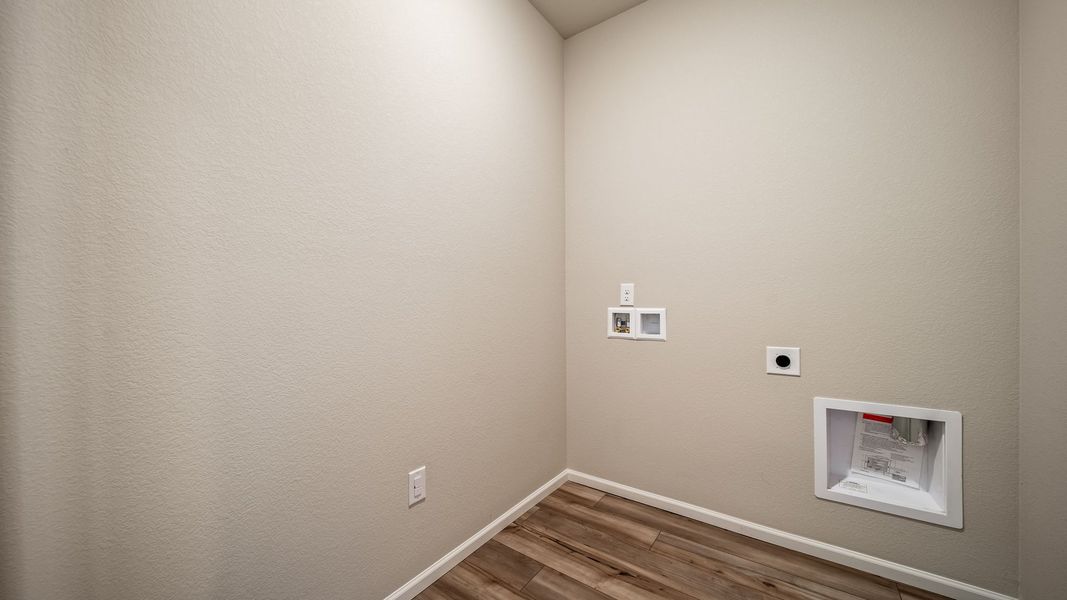 Spacious, unfurnished interior of a new home in The Reserve at Green Valley Ranch Aurora, Aurora (Image 24). Spacious, unfurnished interior of a new home in The Reserve at Green Valley Ranch Aurora, Aurora (Image 24).