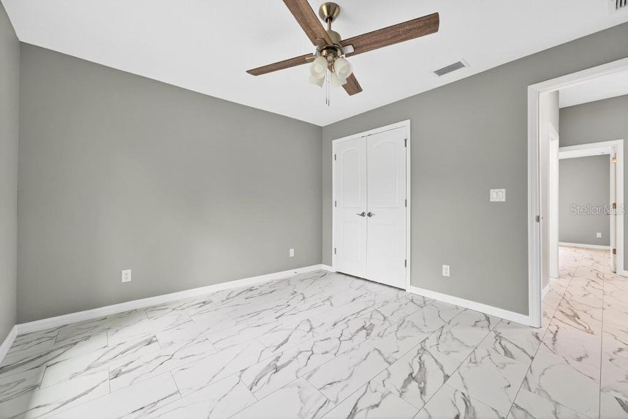 Spacious, unfurnished interior of a new home in , Ocklawaha (Image 30).