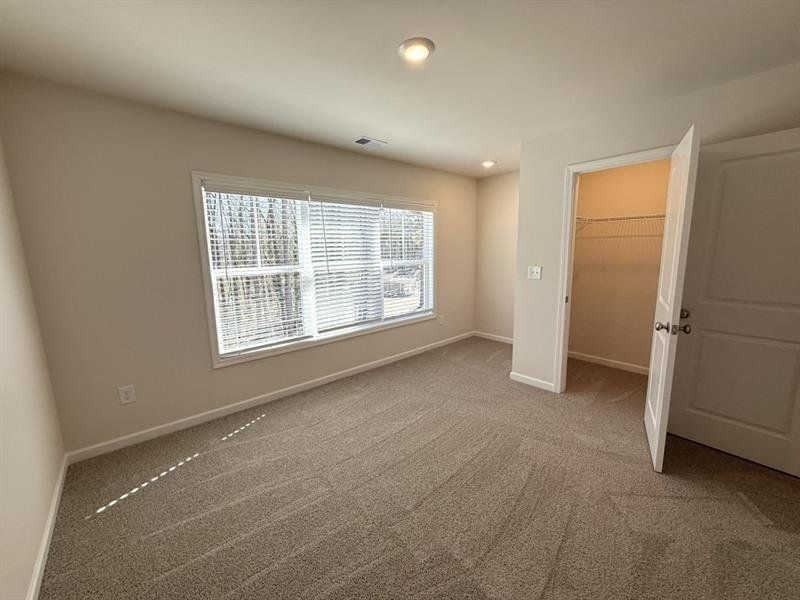 Spacious, unfurnished interior of a new home in Magnolia Grove, Mableton (Image 29).