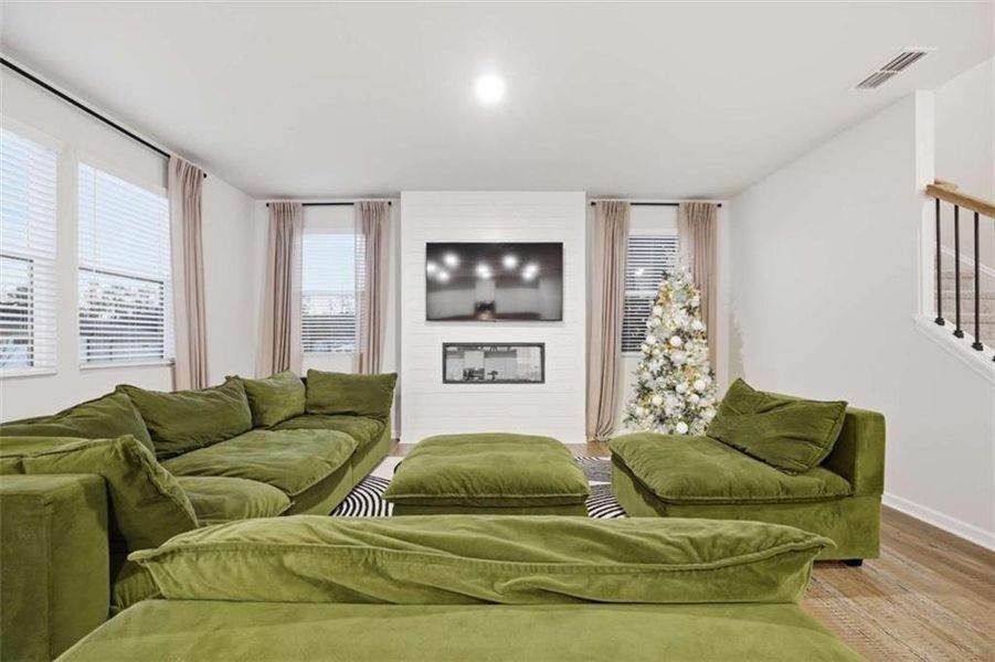 Furnished interior view inside a new home in Kingsley Creek, Lithonia (Image 8).