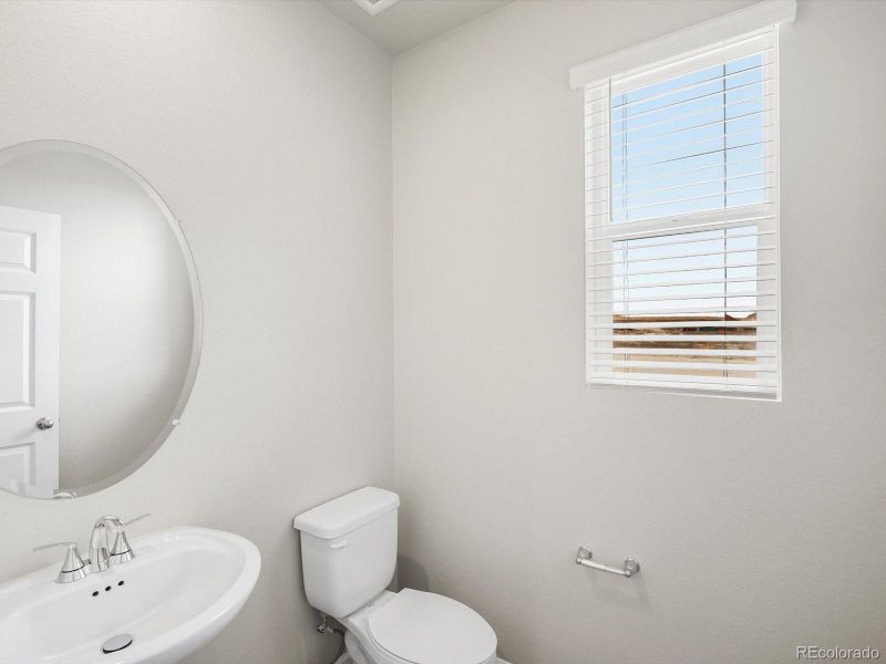 Image 26 of a home in Lake Bluff.