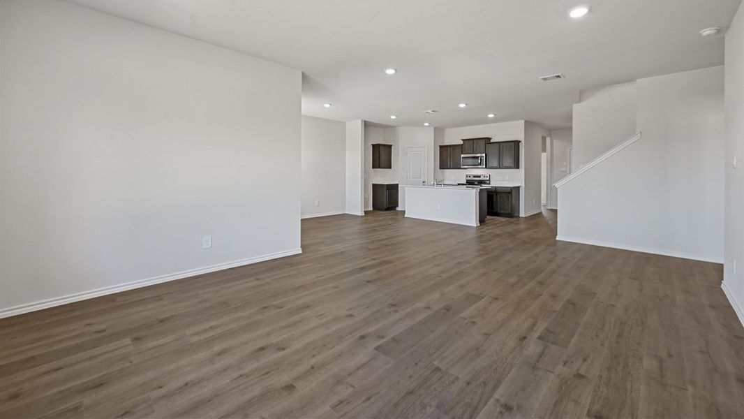 Spacious, unfurnished interior of a new home in Crane Crossing, Crandall (Image 11).