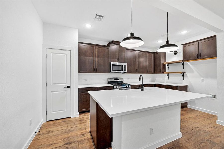 Furnished interior view inside a new home in Caldwell Lakes, Dallas (Image 18).