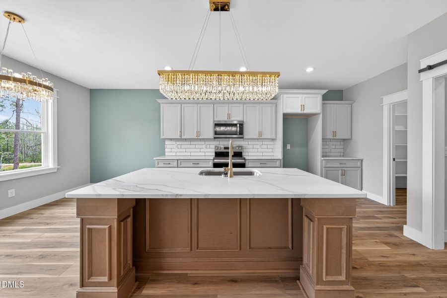 25-web-or-mls-62 Ponchartrain-59