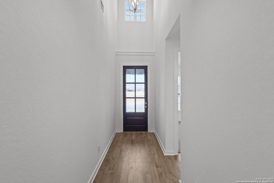 Spacious, unfurnished interior of a new home in Stillwater Ranch, San Antonio (Image 30). Spacious, unfurnished interior of a new home in Stillwater Ranch, San Antonio (Image 30).