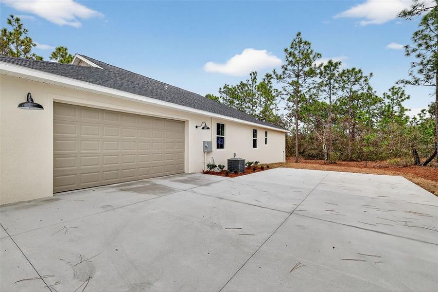 Exterior details and patio area of a home in , Wildwood (Image 23).