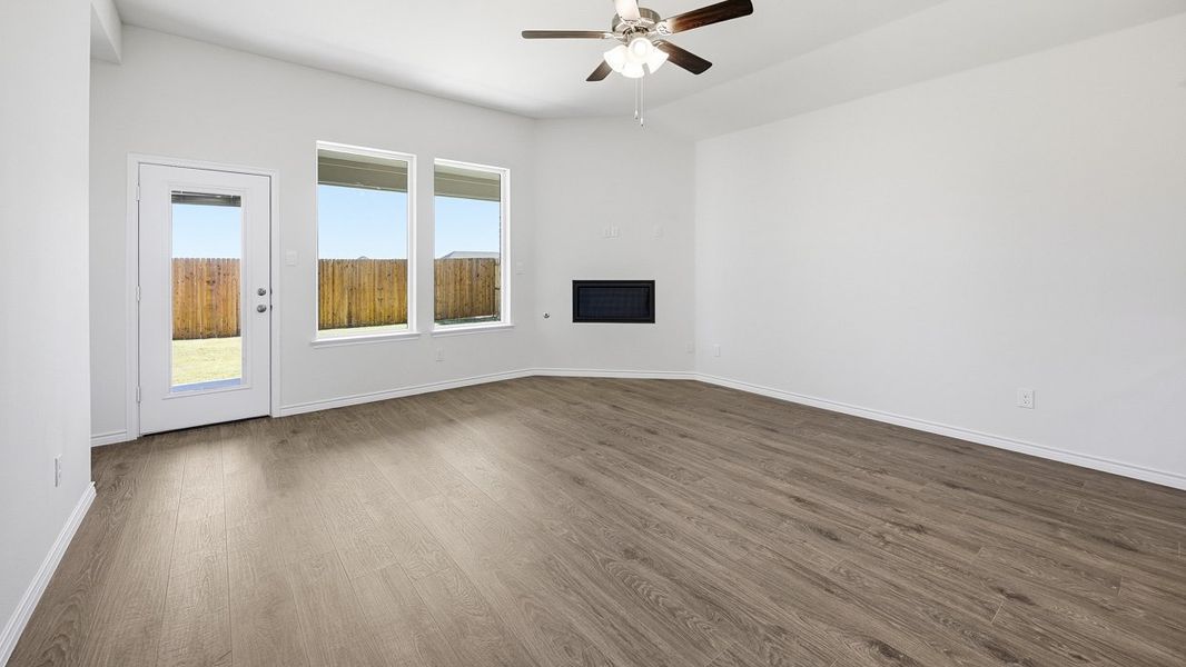 Representative unfurnished interior of a home built from the Hamilton by D.R. Horton in Morning Ridge, Princeton (Image 9).