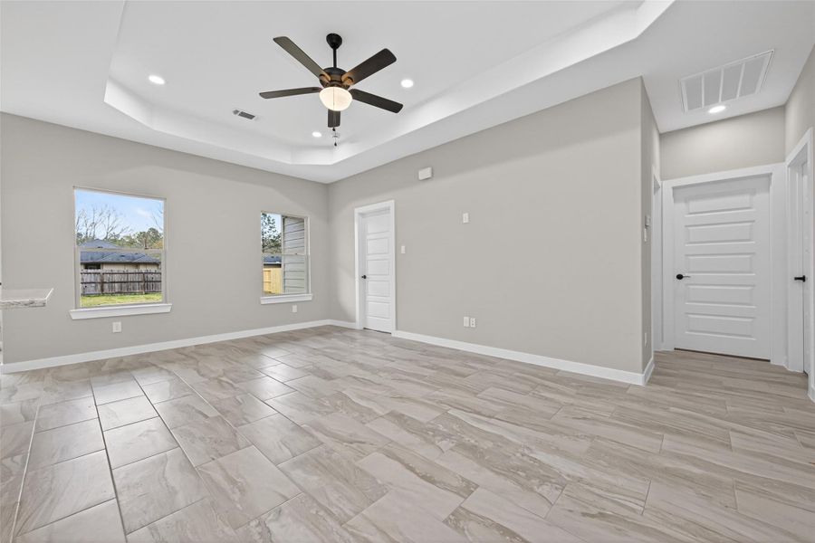 Spacious, unfurnished interior of a new home in , Cleveland (Image 35).