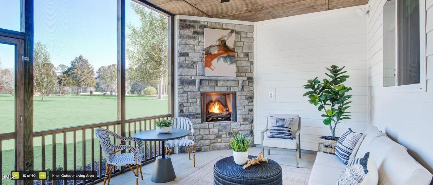 Knoll outdoor living