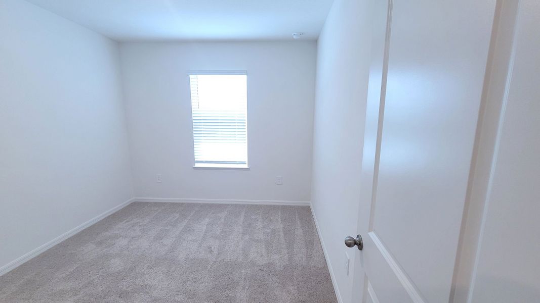 Spacious, unfurnished interior of a new home in Port St. Lucie, Port St. Lucie (Image 7).