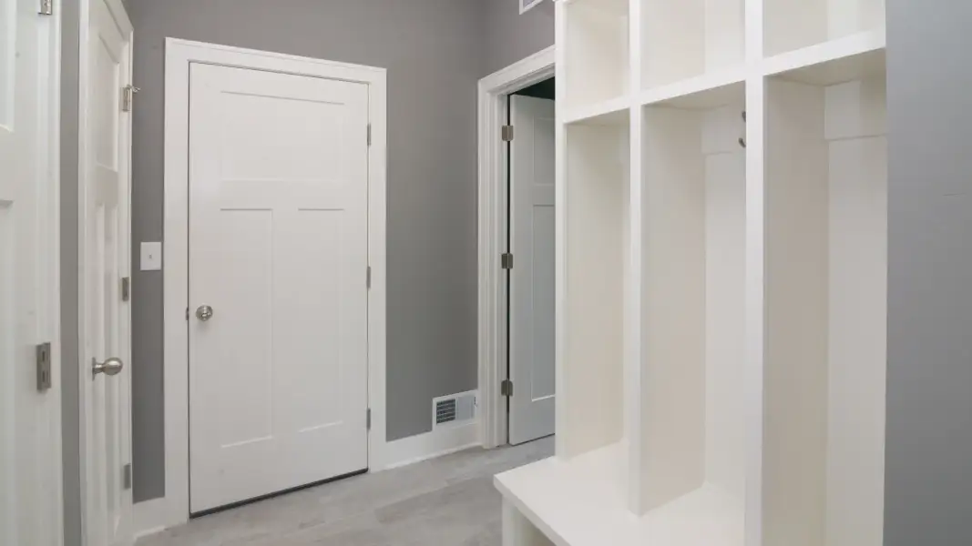 Representative unfurnished interior of a home built from the The Hartland by Norfolk Homes in Offsite Builds Southern Michigan, Ann Arbor (Image 54).