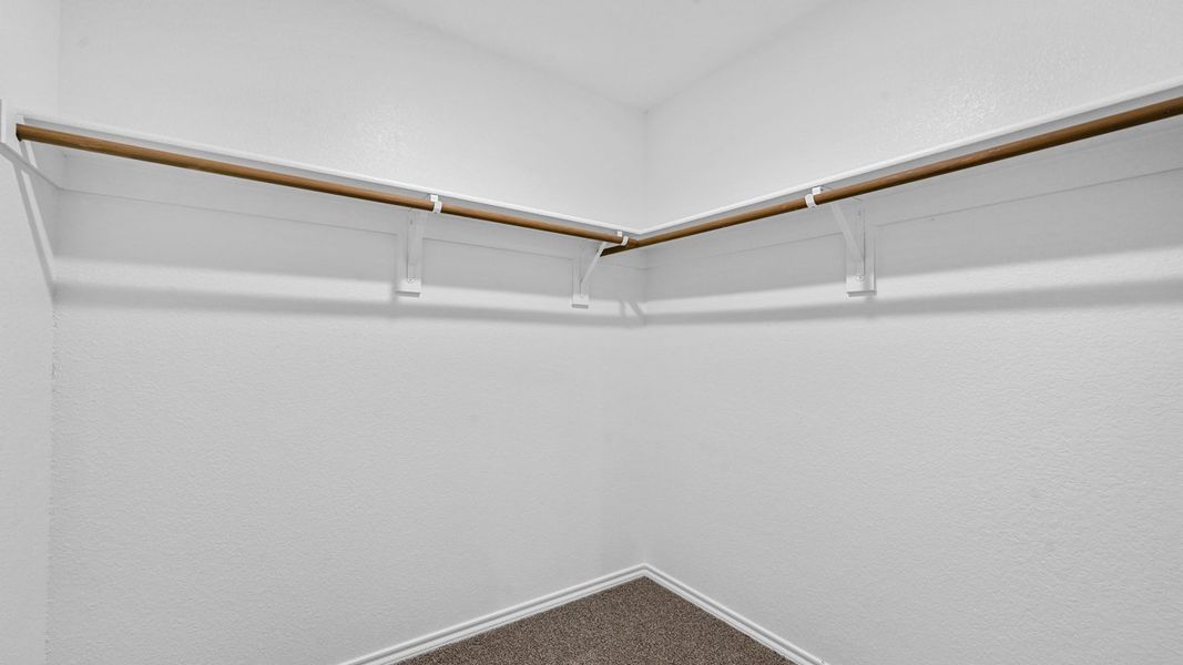 Spacious, unfurnished interior of a new home in Stonewyck Farms, Ennis (Image 27).