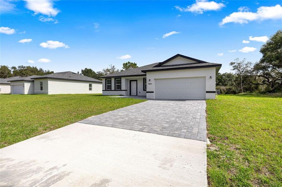 Exterior details and patio area of a home in , Ocala (Image 21).