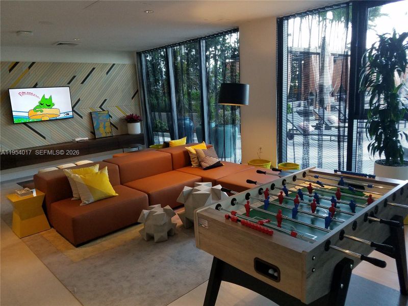 Community amenities in , Miami (Image 12).