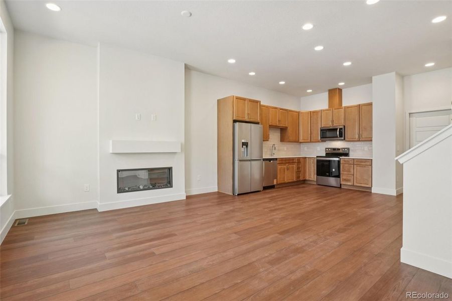 Spacious, unfurnished interior of a new home in , Denver (Image 10).