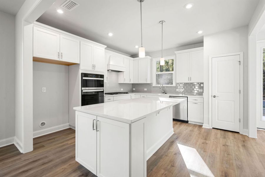 Furnished interior view inside a new home in Sun City Hilton Head, Bluffton (Image 6).