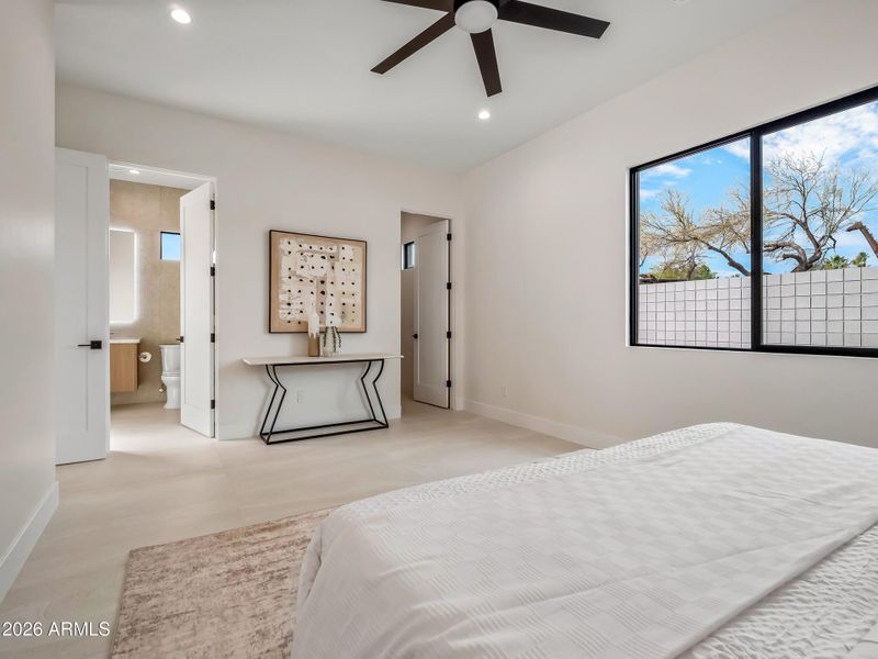 147_p2400615 147_p2400615