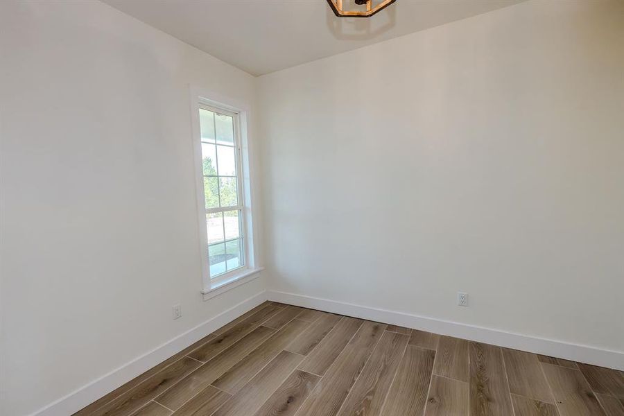 Spacious, unfurnished interior of a new home in , Graford (Image 36).