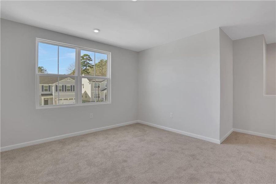 Spacious, unfurnished interior of a new home in Summertree, Stone Mountain (Image 40).