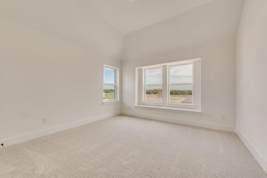 Spacious, unfurnished interior of a new home in Edgewater, Fate (Image 22).